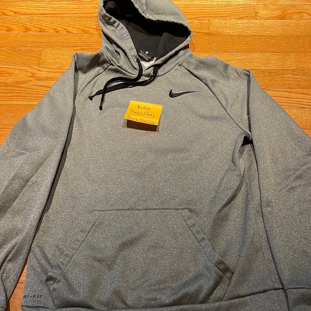 Nike dri-fit boys small gray hoodie